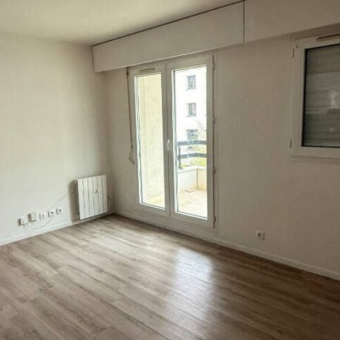 Studio non meublé à SURESNES - Photo 1