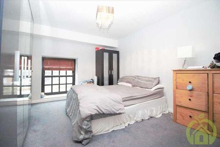 Main Road, Romford, RM2 - Photo 2