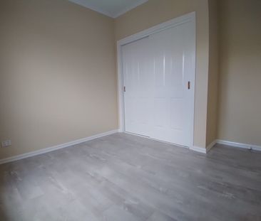 1/2 Verne Close, Delahey, Vic 3037 - Photo 3