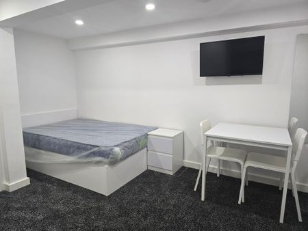 1 bedroom apartment to rent - Photo 2