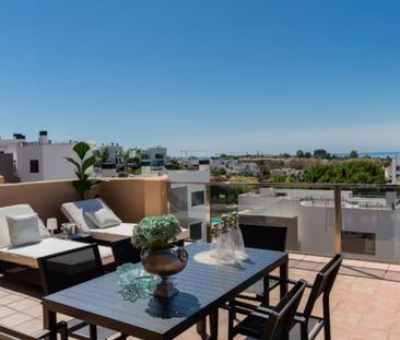 Atico en alquiler en Estepona - Photo 6