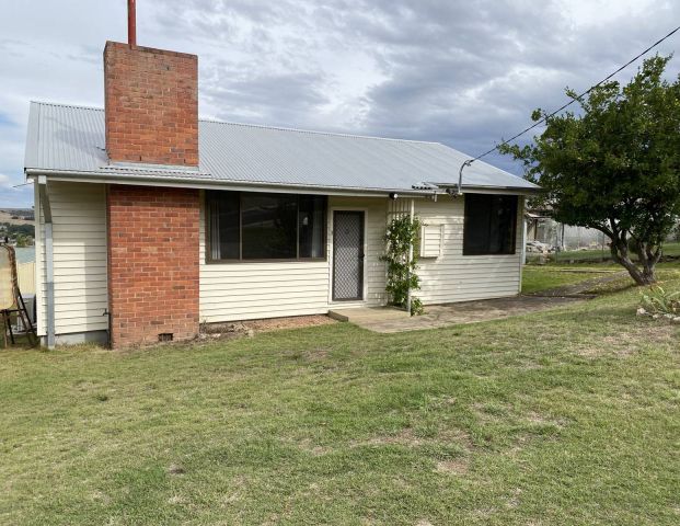 3 Amaroo Street, Cooma - Photo 1