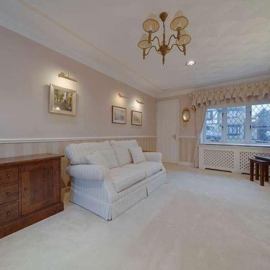 Nursery Grove, Kilmacolm, PA13 - Photo 1