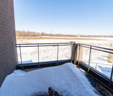 For Lease - 3199 Mintwood Circle, Oakville, Ontario - Photo 6