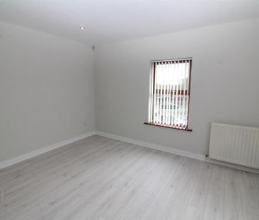 46 Mayfield High Street, Newtownabbey, BT36 7WU - Photo 3