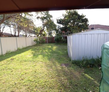 Spacious Family Home - Photo 6
