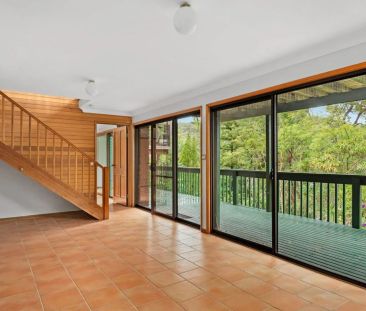 5 Kateena Avenue, Tascott. - Photo 2