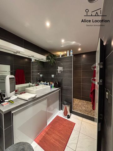 Location Appartement 2 pièces 50m² EVIAN LES BAINS 74500 - Photo 5