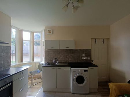 1 bedroom apartment to rent - Photo 3