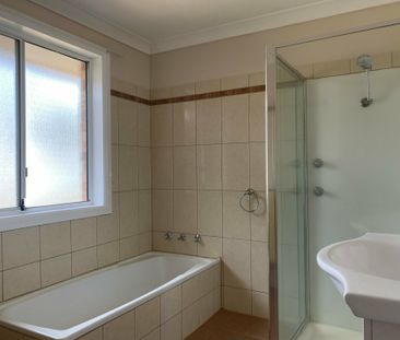 Charming Family Home for Rent - Photo 6