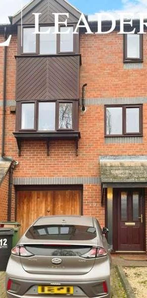 Byfield Rise, Worcester, WR5 - Photo 1