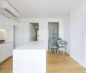 Close to Everything - Photo 1