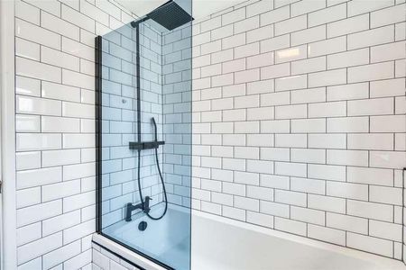 Freedom Square, Greenbank, Plymouth, PL4 - Photo 5