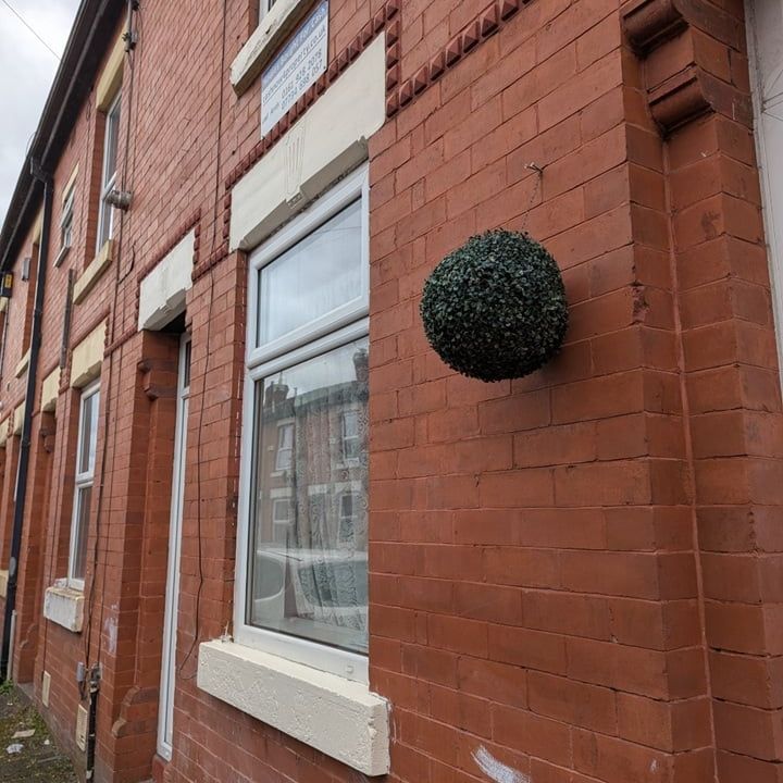 2 Bed Terraced House, Windsor Street, M18 - Photo 1