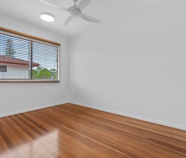 Versatile Family Home with Dual Living & Solar in Slacks Creek - Photo 4