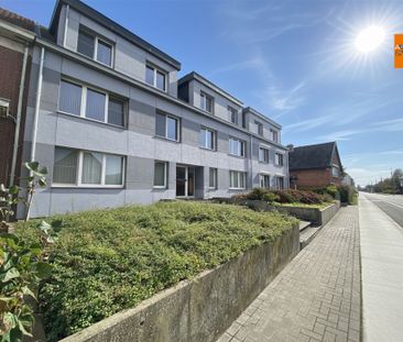 Gelijkvloers appartement met twee slaapkamers en garagebox. - Foto 3