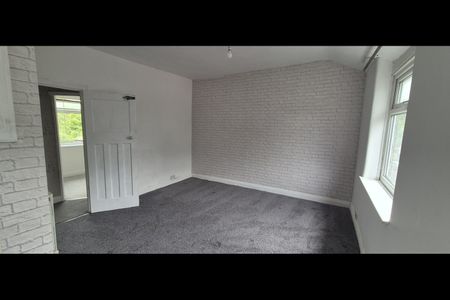 2 Bed Semi-Detached House, Kearsley Road, M8 - Photo 3