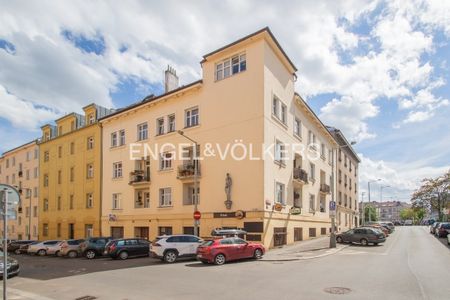 Pronájem bytu 1+1 70 m², V zahradách 1502, Praha - Photo 2