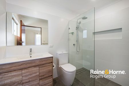 Spacious 4-Bedroom Family Home - Photo 3