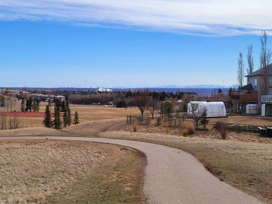 Citadel Estates Manor NW, Calgary - Photo 1