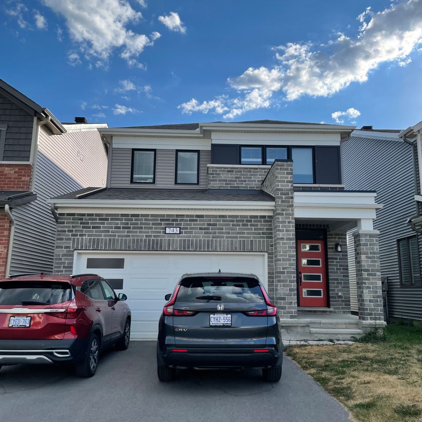 For Lease - 743 BRITTANIC Road, Kanata, Ontario - Photo 1