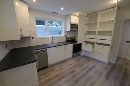 For Lease - 136 Windermere Avenue Unit# 1, Toronto, Ontario - Photo 2