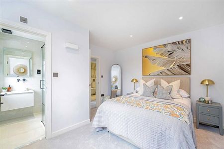 4 bedroom semi-detached house to rent - Photo 4