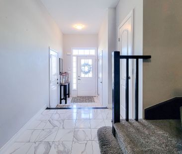 For Lease - 33 Fairgrounds Drive, Hamilton, Ontario - Photo 5