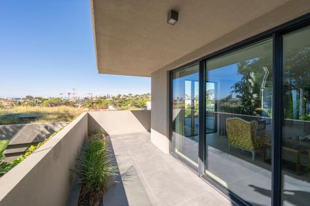 4 Bedroom House with swimming pool, Cascais - Photo 2