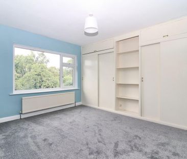 4 bedroom detached house to rent - Photo 4