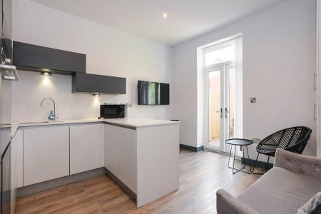 Park Suites, Arboretum, Nottingham, NG7 - Photo 1