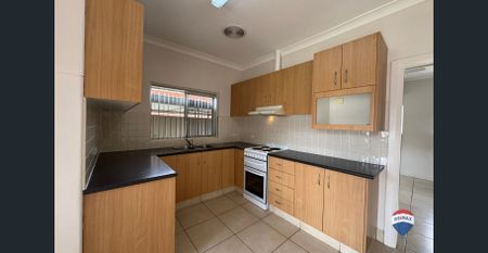 **Spacious 3 Bedroom Home in an Ideal Location - Photo 4
