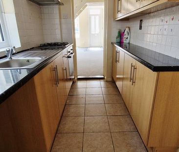 3 bedroom terraced house to rent - Photo 1