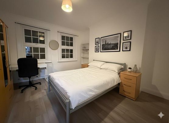 3 bedroom flat to rent - Photo 1