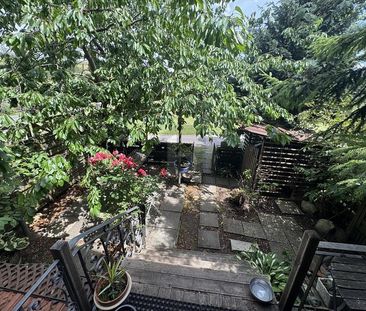 RUHIG, GRÜN UND SONNIG MIT GARTENSITZPLATZ - Photo 3