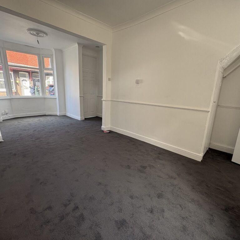 3 bedroom house to rent - Photo 1