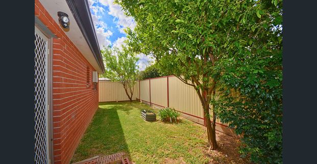 6A Futura Place, Toongabbie, NSW 2146 - Photo 1