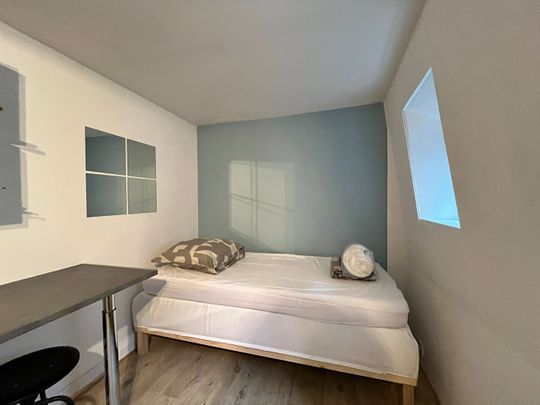 ANTIQUAIRES – STUDIO – 11.62 M² - Photo 1