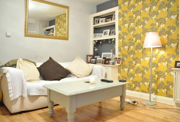 2 Bed Flat, Bromfelde Road, SW4 - Photo 1