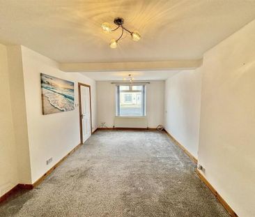 77 New Harbour Road, Portavogie, Newtownards, BT22 1EB - Photo 3