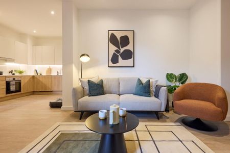 2 Bed Flat, Kington House, SE7 - Photo 2