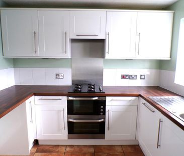 2 bedroom terraced house to rent - Photo 5