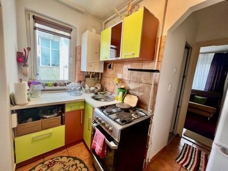 AA/1110 De închiriat apartament cu 2 camere în Tg Mureş - Dâmb - Fotografie 2