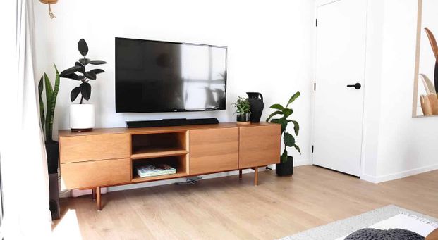 Modern Townhouse With Style - Photo 1