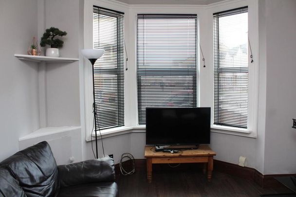 71 Euston Street, Belfast, BT6 9AF - Photo 1