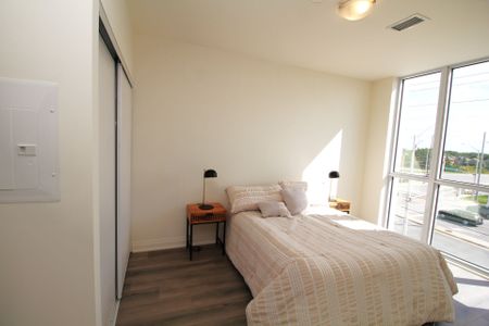 For Lease - 509 Dundas Street Unit# 223, Oakville, Ontario - Photo 4