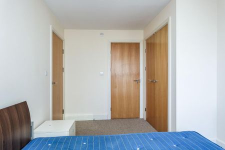 2 bedroom flat to rent - Photo 5