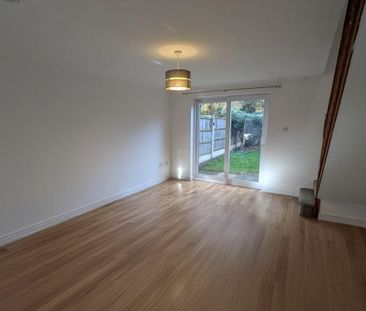 2 bedroom terraced house to rent - Photo 3