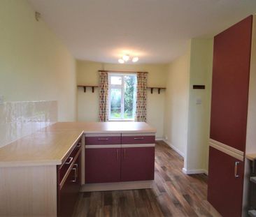 3 bedroom terraced house to rent - Photo 3
