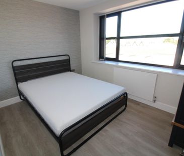 2 bedroom House To Let - Photo 4